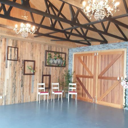 Accommodation At Lakeside 오아마루 외부 사진